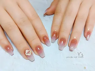 ネイル YUMI NAGAI のネイルデザイン