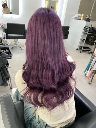ロング カラー 大阪ケアブリーチ/ ミルクティーベージュのヘアスタイル