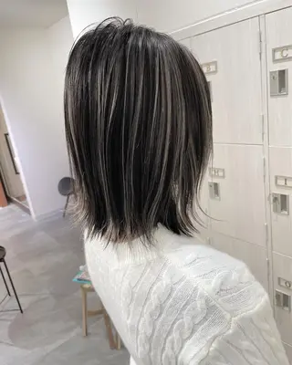 ミディアム カラー ツチイ リョウタのヘアスタイル