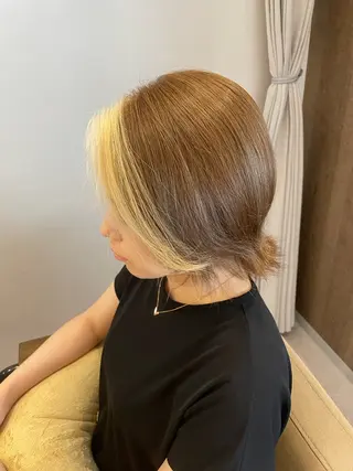 カラー 井上 嘉名のヘアスタイル