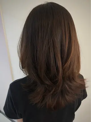 セミロング カラー cana 札幌レイヤースタイルのヘアスタイル