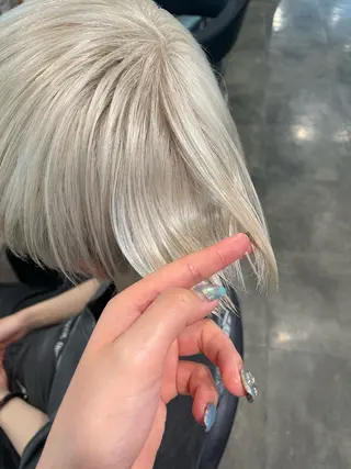 ショート カラー メンズ ハイトーン 横浜💞ミオのヘアスタイル
