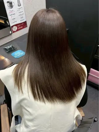 セミロング ミユ Day&Nightのヘアスタイル