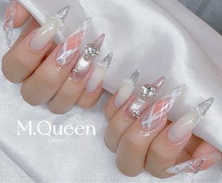 ネイル M.Queenネイル サロン天神今泉店のネイルデザイン