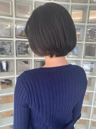ミディアム 渡部凌我 小顔ウルフ ハイトーンカラーのヘアスタイル