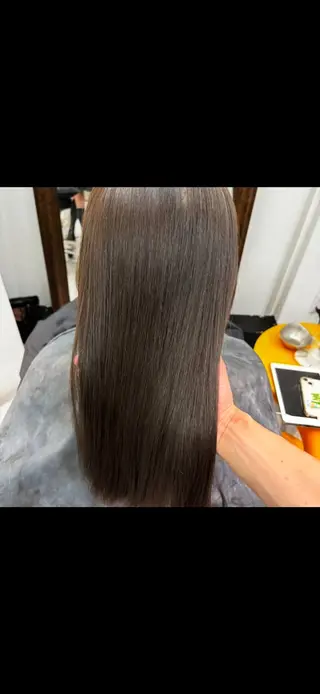 カラー slit RYUSEIのヘアスタイル