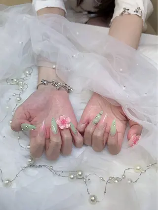 ネイル HANA 長さだしのネイルデザイン