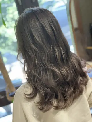 ロング カラー ハイトーン得意😍 Lumiereのヘアスタイル