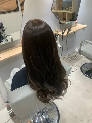 ロング 本多 永佳のヘアスタイル