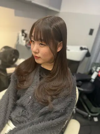 ミディアム カラー 顔まわりの神様✨ 透明感カラー藤嶋秀幸のヘアスタイル