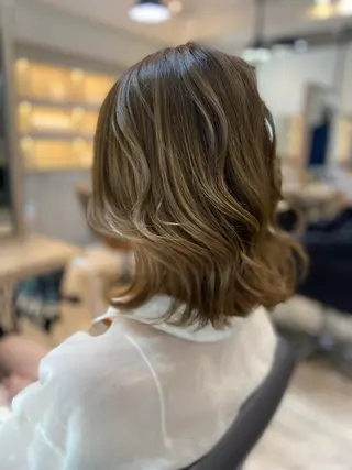ミディアム ヨシダ フミノリのヘアスタイル