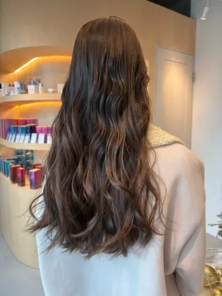 ロング カラー 西村 真夜のヘアスタイル