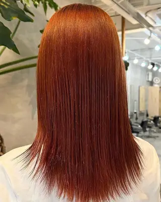 カラー momona english okのヘアスタイル