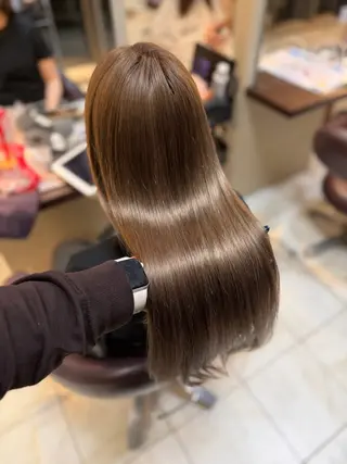 ロング 皆川 優奈のヘアスタイル