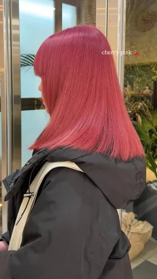 カラー 山下 莉歩のヘアスタイル