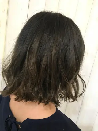 ショート カラー shi hoのヘアスタイル