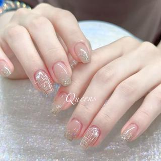 ネイル Queens テイのネイルデザイン