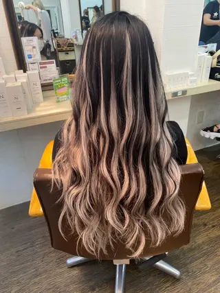 ロング カラー ブリーチカラー特化 U-topia小島のヘアスタイル
