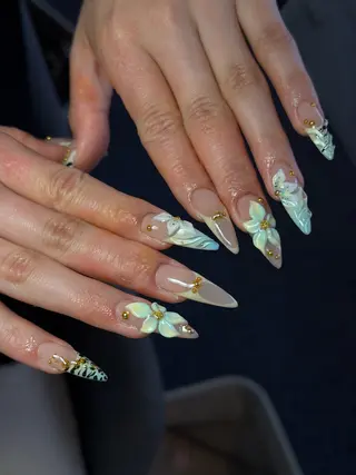 ネイル CoMo Nailのネイルデザイン