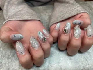 ネイル 佐藤 悠子のネイルデザイン