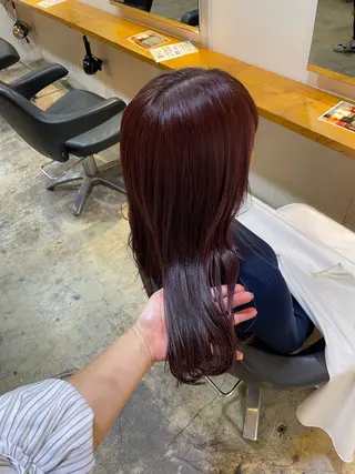 セミロング カラー MIOベージュカラー 柔らかいカラーのヘアスタイル