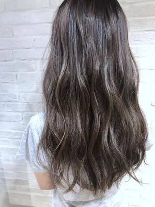 ロング カラー ヘアアレンジ 小松 郁斗のヘアスタイル