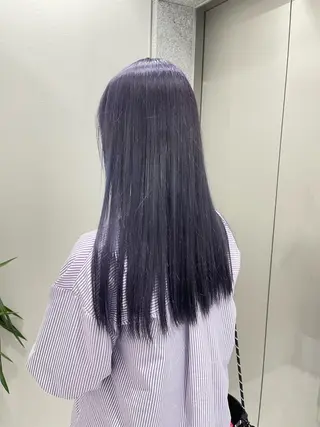 ロング カラー ラベンダー💜 グレージュ🩶のヘアスタイル