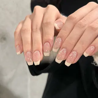 ネイル Fleuri 🌿のネイルデザイン