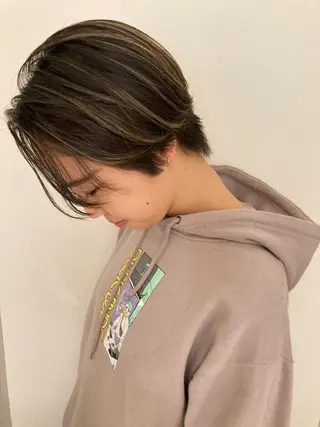 カラー 坂上 岳のヘアスタイル