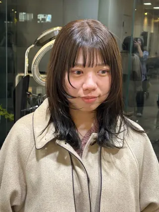 ミディアム カラー ナチュラル大人っぽい スタイル MAORIのヘアスタイル