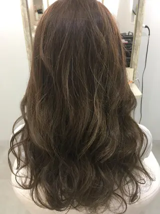 セミロング ロング カラー 髪質改善 中川 翔のヘアスタイル