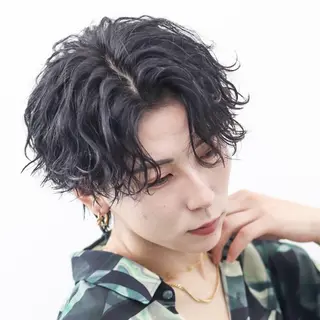 ショート カラー パーマ メンズ 🔥メンズ極🔥韓国 シャドウ/波巻き柿崎のヘアスタイル