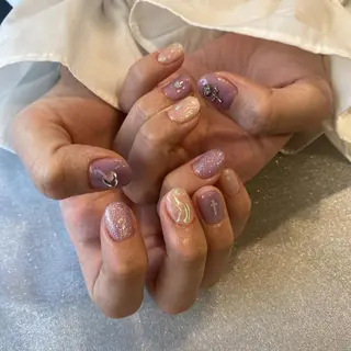 ネイル 鎌田 玲奈のネイルデザイン