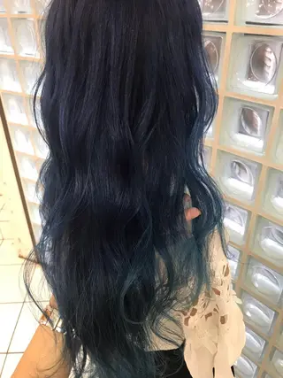 ロング カラー 神山 昌子のヘアスタイル