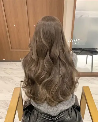 ロング カラー レイヤーカット🪽 𝐼𝐾𝑈𝑀𝐼のヘアスタイル
