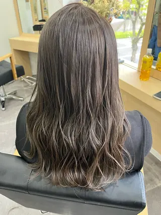 セミロング カラー (kakko )のヘアスタイル