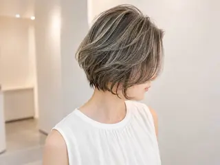 ショート カラー デザインカラー/ウル フカット/藤下慧大のヘアスタイル