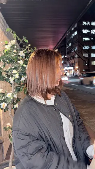 ミディアム カラー trico ニシノのヘアスタイル