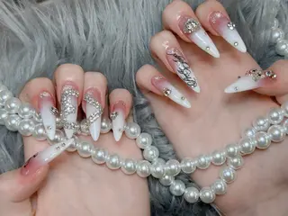ネイル Ami Nailのネイルデザイン