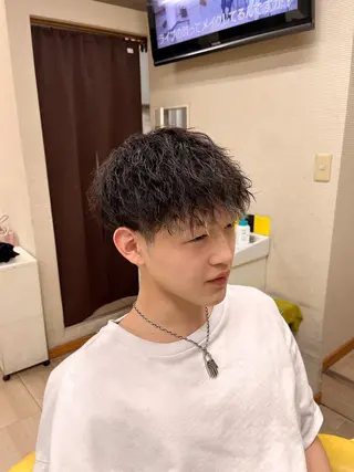 ショート ヘア ブンブンのヘアスタイル