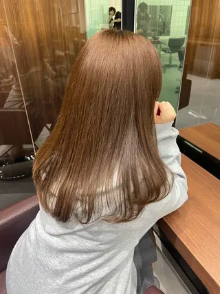 セミロング TOMIKUDA RIOのヘアスタイル