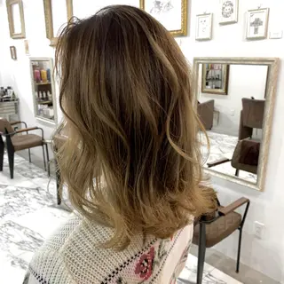 ミディアム カラー エクステ(レミー毛) NINEのヘアスタイル