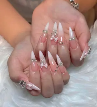 ネイル Eli Muse 新宿ネイルのネイルデザイン