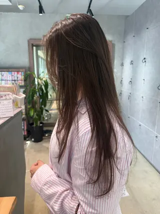 ロング カラー 🤍透明感カラー🤍 三浦瑠璃のヘアスタイル