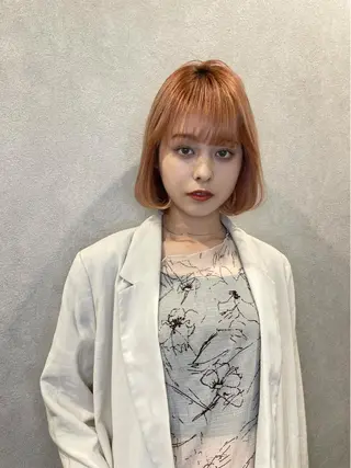 セミロング 高評価多数◎ コテ巻きパーマ星明夏のヘアスタイル