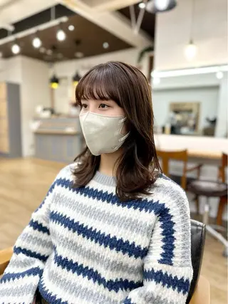 ミディアム カラー パーマ ヘアアレンジ メンズ キッズ ネイル マツエク・マツパ アイブロウ 似合せレイヤー/ 柔らか透明感カラーのヘアスタイル