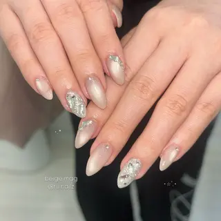 ネイル LIAn.🎀 Munakataのネイルデザイン