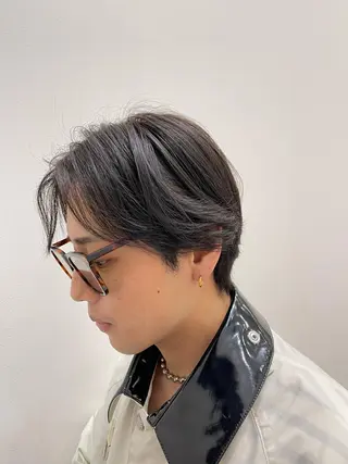 ショート 川田 仁のヘアスタイル