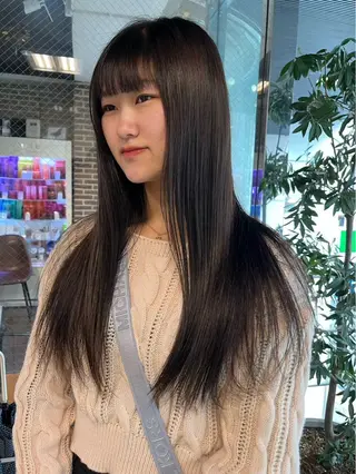 ロング カラー 艶髪カラー🫧 髪質改善💧レアのヘアスタイル