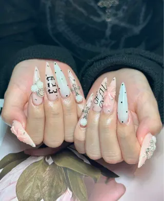 ネイル Eli Muse 新宿ネイルのネイルデザイン